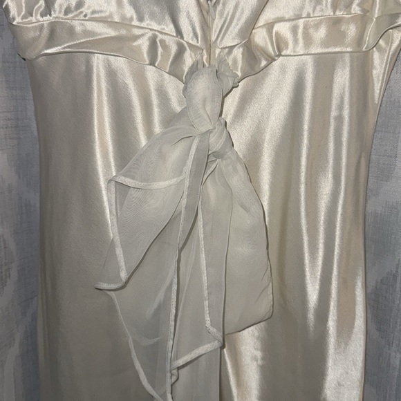 Niki by Niki Livas Wedding Dress Off-White Size 14 - Picture 8 of 11